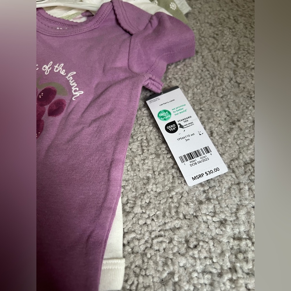 Carters Shortsleeved Bodysuit Bundle 3 Months - Picture 2 of 5